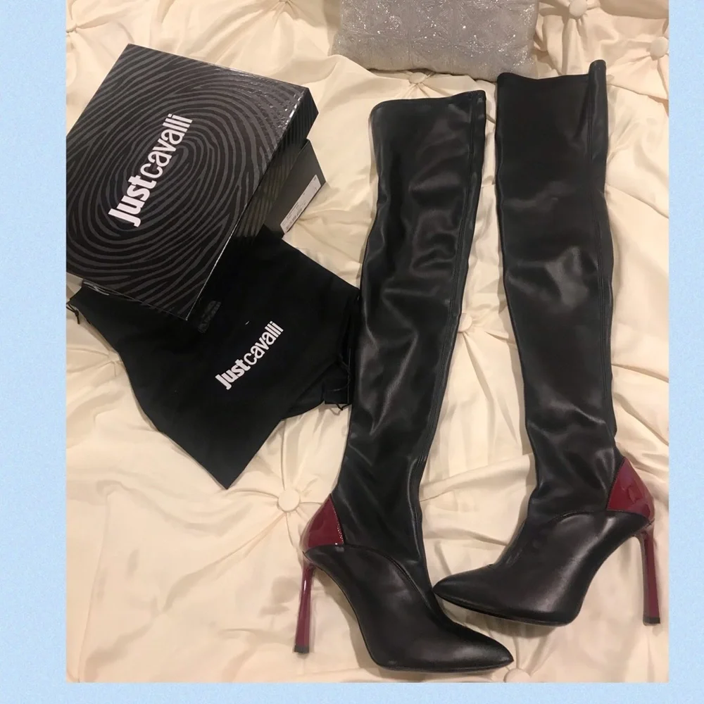 Just Cavalli over the knees boots ❤️💃Absolutly gorgeous! Very stylish and sexy